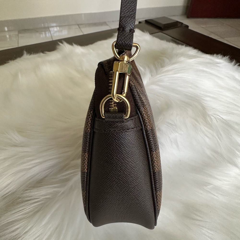 Stunning Handbag - Picture 4 of 17